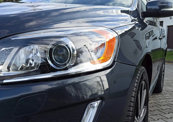 Volvo XC 60 cena 93900 przebieg: 89000, rok produkcji 2016 z Radom małe 254